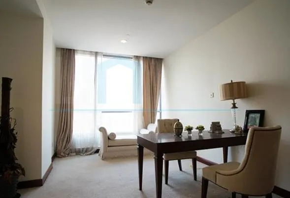 Rm 2601 River House(14)