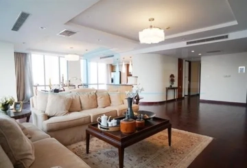 Rm 2601 River House(2)