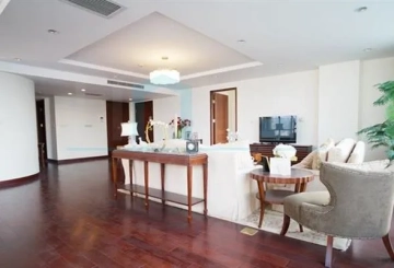 Rm 2601 River House(3)