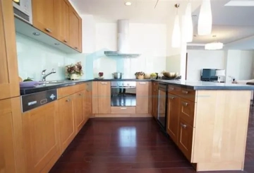 Rm 2601 River House(9)
