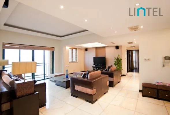 Rm 2602 No 28 Yanlord Garden I & II