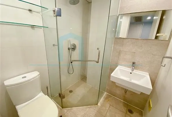 Rm 2602 No 3 Eight Park Avenue(8)