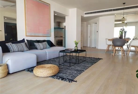 Rm 2602 No 5 Central Residence I(2)