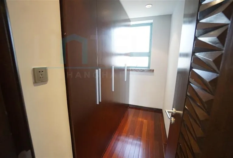 Rm 2608 No 3 Central Residence I(17)