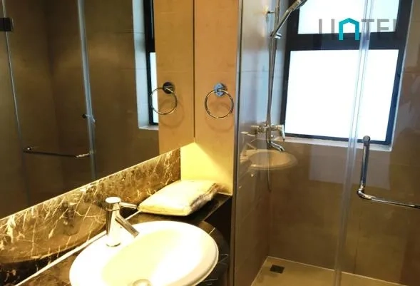 Rm 26C No 6 City Condo(10)