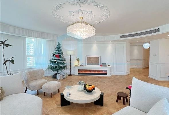 Rm 2702 Bld A Oriental London Plaza