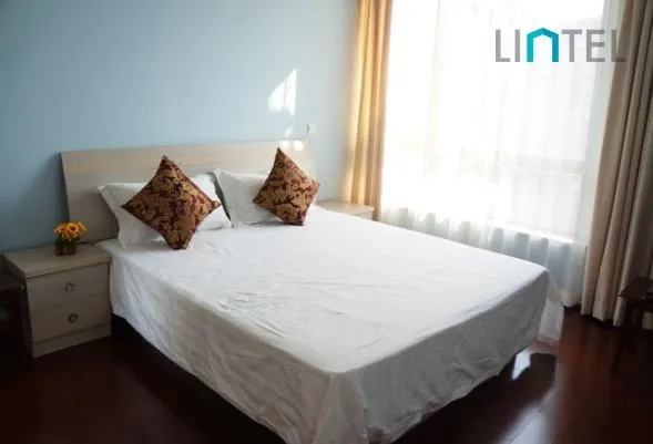 Rm 2702 No 3 Gubei International Plaza(7)