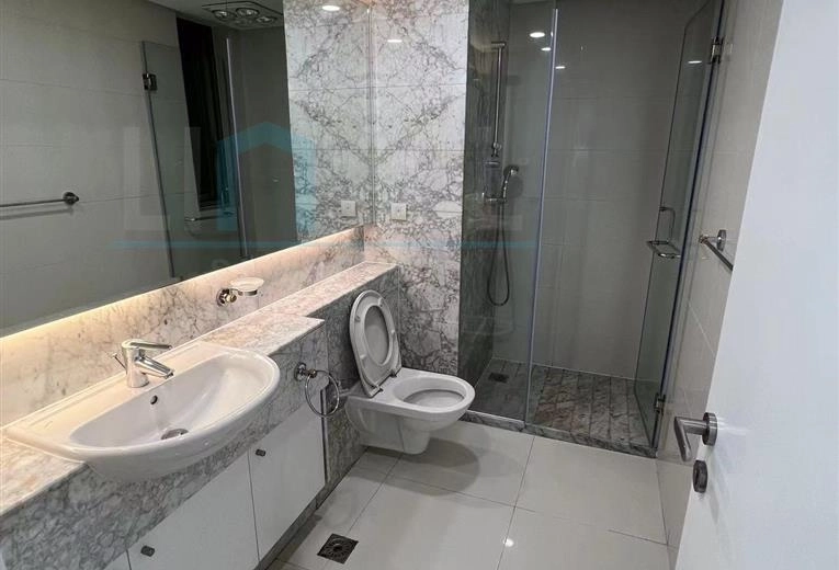 Rm 2702 No 5 Jing'an Four Seasons(7)