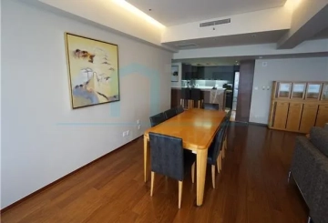 Rm 2712 No W Shanghai Center(5)