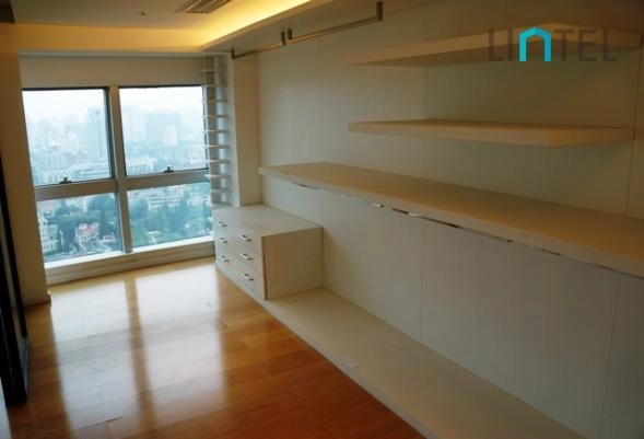 Rm 27B Kingsville(12)