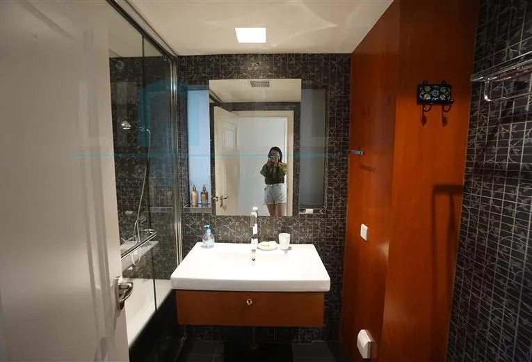 Rm 27B No 2 Palace Court(13)