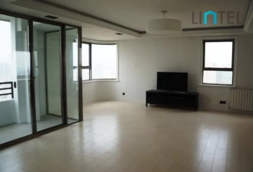 Rm 27C Gallery Tower