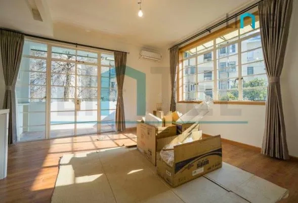 Rm 28 No 321 Hengshan  Road(2)