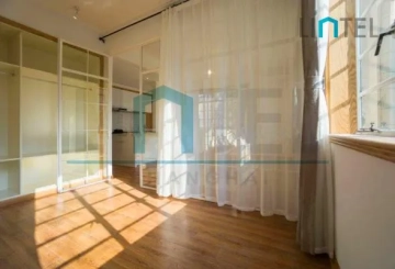 Rm 28 No 321 Hengshan  Road(6)