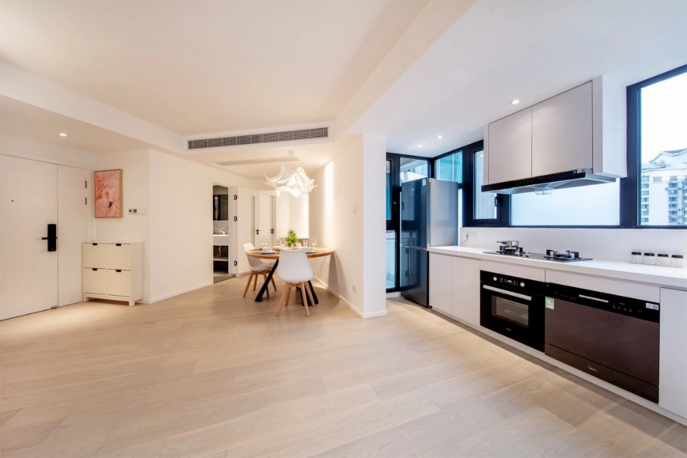 Rm 2801 No 9 Century Metropolis(2)