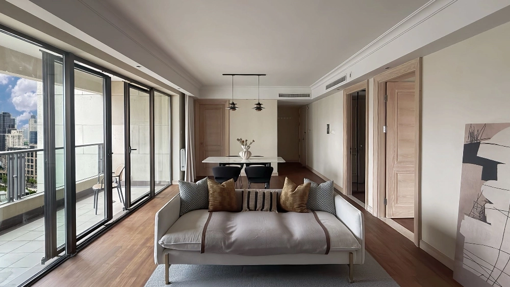 Rm 2802 No 12 Lakeville Regency(2)