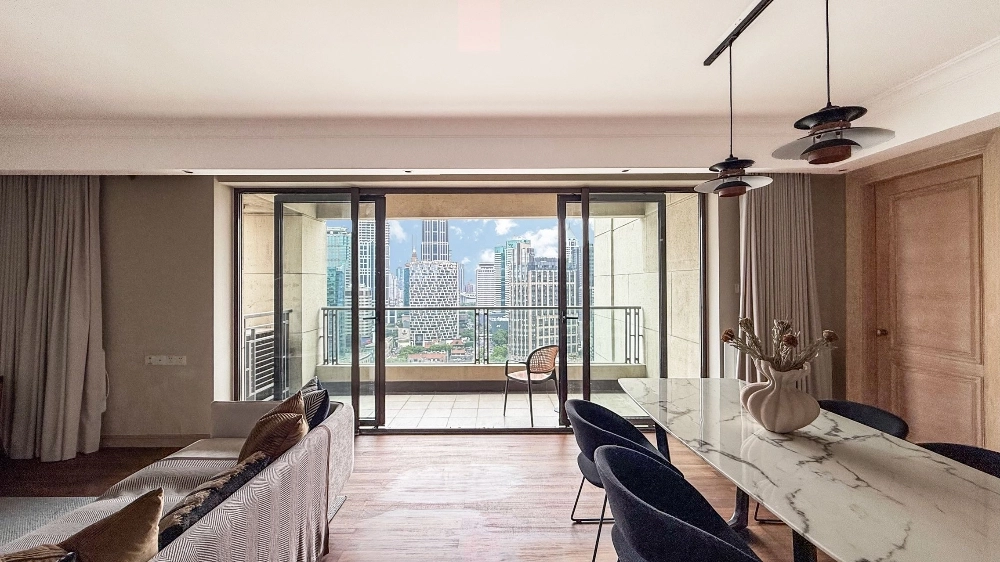 Rm 2802 No 12 Lakeville Regency(3)