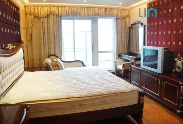 Rm 2802 No 2 Kings Park(6)