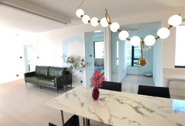 Rm 2806 No 10 Century Metropolis