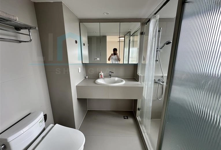 Rm 28B No 1 Ambassy Court(11)
