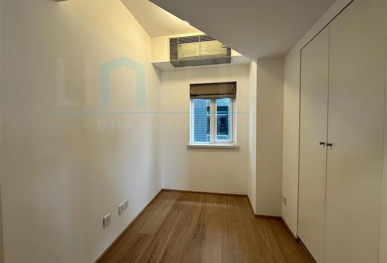 Rm 28B No 1 Ambassy Court(15)