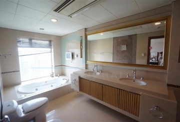 Rm 28D Unit 7 No 1 Shimao Riviera(6)