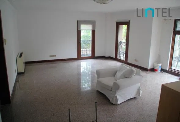 Rm 2A Aimking Mansion(3)