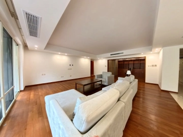 Rm 2A Gao'an Court(4)