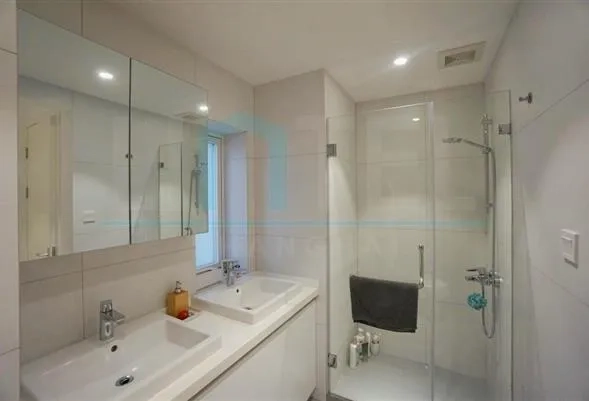 Rm 2A No 3 Ambassy Court(12)