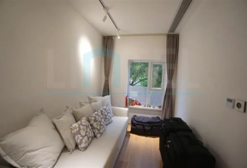 Rm 2A No 3 Ambassy Court(15)