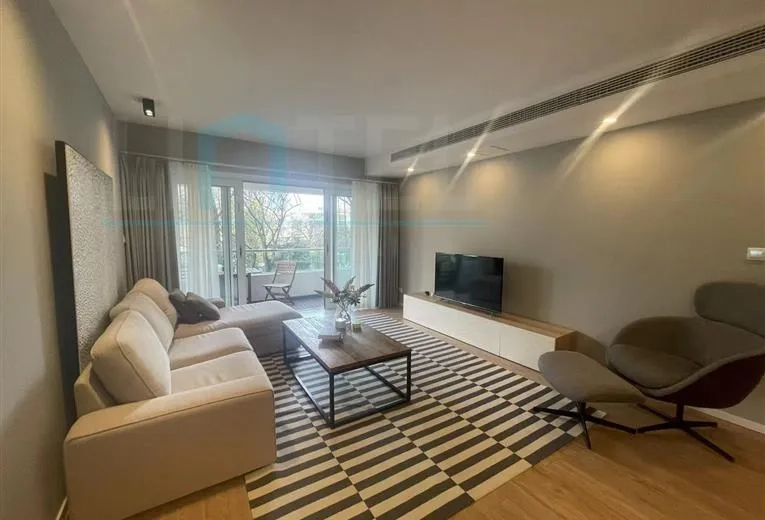 Rm 2A No 5 One Park Avenue