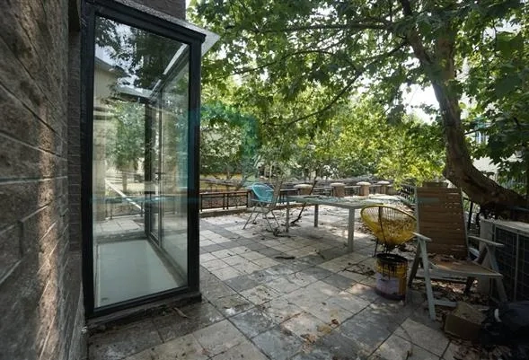 Rm 2A No 708 Huashan Road(3)
