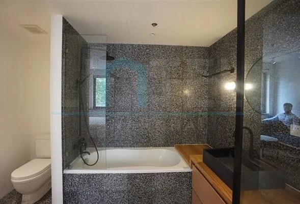 Rm 2C No 708 Huashan Road(8)