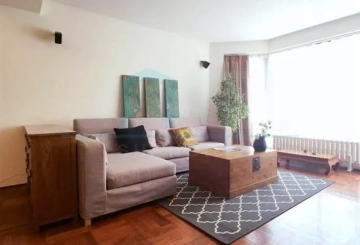 Rm 2E No 9 Grand Plaza