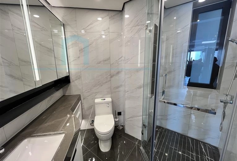 Rm 3001 No 5 Shanghai Bay Phase II(8)