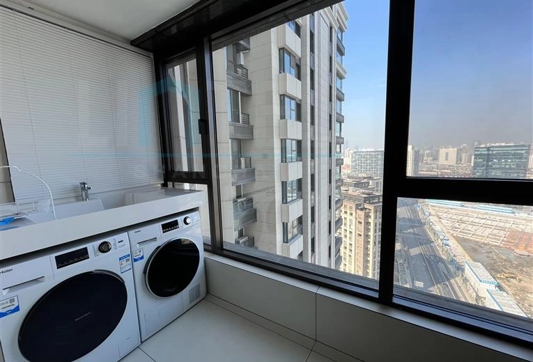 Rm 3001 No 5 Shanghai Bay Phase II(9)