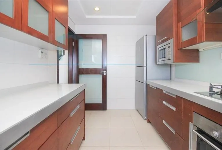 Rm 3001 No 7 Yanlord Town(5)