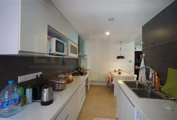 Rm 3002 No D The Courtyards(3)