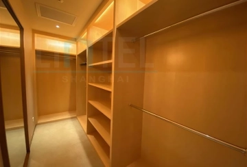 Rm 3002 Wing W Shanghai Center(5)
