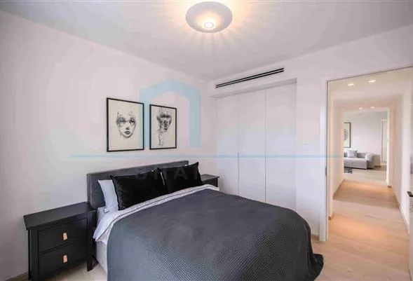 Rm 3005 No 30 Huang Pu Zhong Xin City(8)