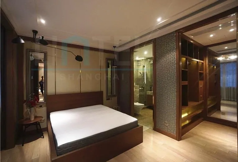 Rm 300B No 1326 Huaihai middle  Road(5)