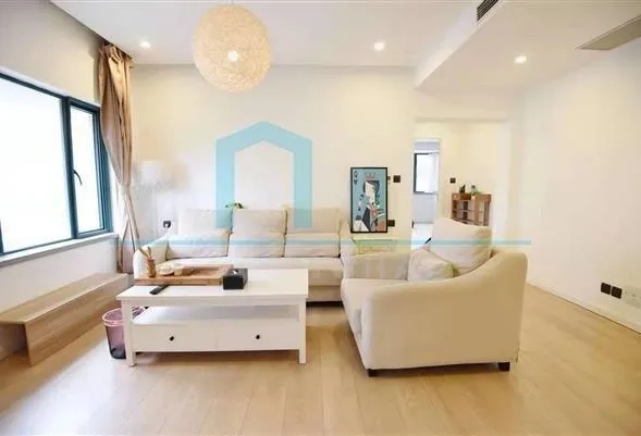 Rm 301 Le Vincent Court(2)