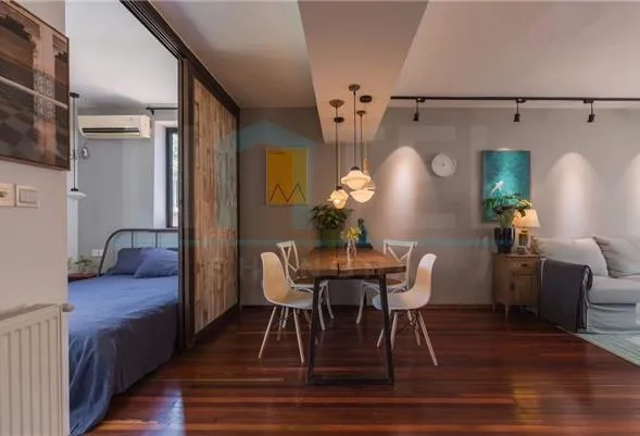 Rm 301 No 1 Lane 613 Jianguo west Road(4)