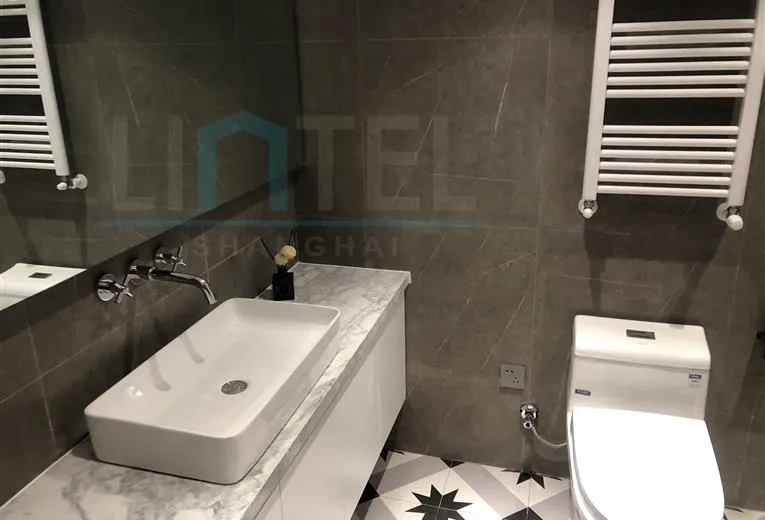 Rm 301 No 1 Lane 617 Jianguo west  Road(11)