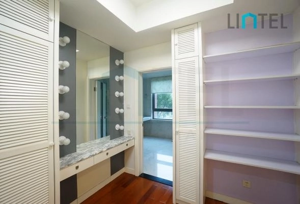 Rm 301 No 10 Green Court I(13)