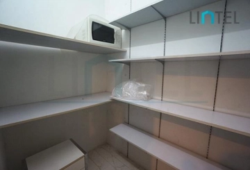 Rm 301 No 10 Green Court I(22)