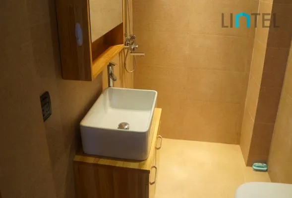 Rm 301 No 11 Lane 83 Shanxi south Road(7)