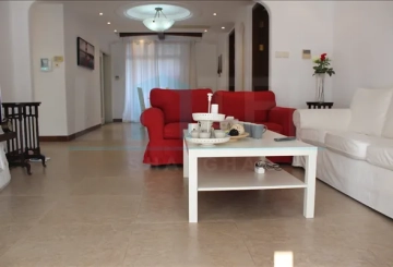 Rm 301 No 2 Xiangyang Apartment(2)
