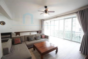 Rm 301 No 20 Lane 3297 Hongmei Road(3)