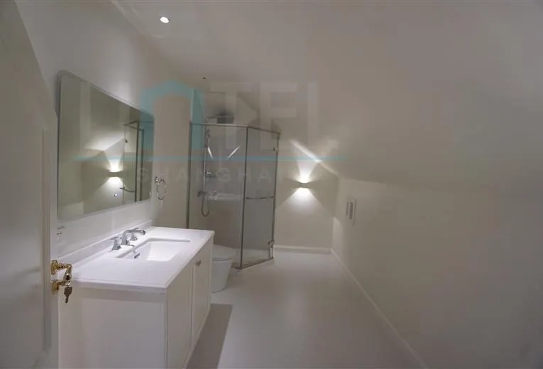 Rm 301 No 20 Lanting Apartment(24)